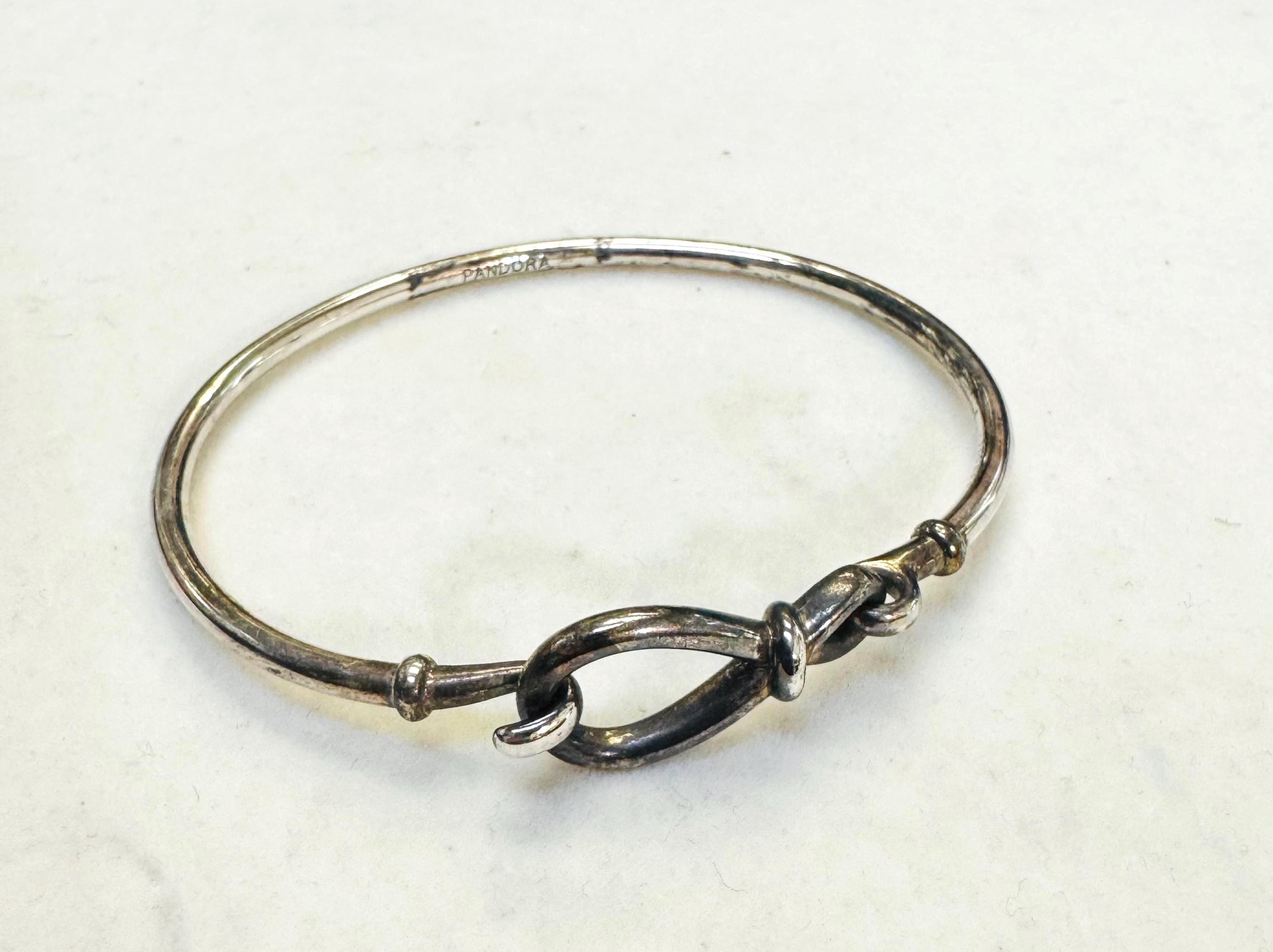 Sterling Silver Hook Closure Bangle Bracelet 7.5