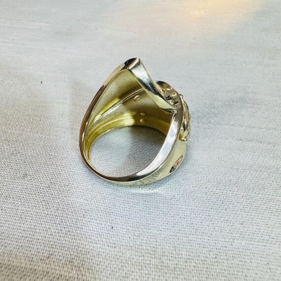 Solid 10K Yellow Gold Abstract Leaf Ring Size 7.25 - image 3