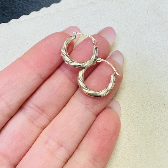 Twist Pattern  .65" Tapered Solid 14K Yellow Gold… - image 3