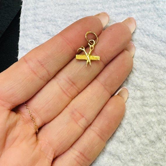 Solid 14K Yellow Gold Mini Scissors and Comb Hair… - image 3