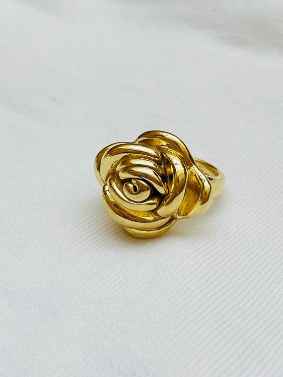Gorgeous!! 14K Yellow Gold Unique Puffy Rose Ring 