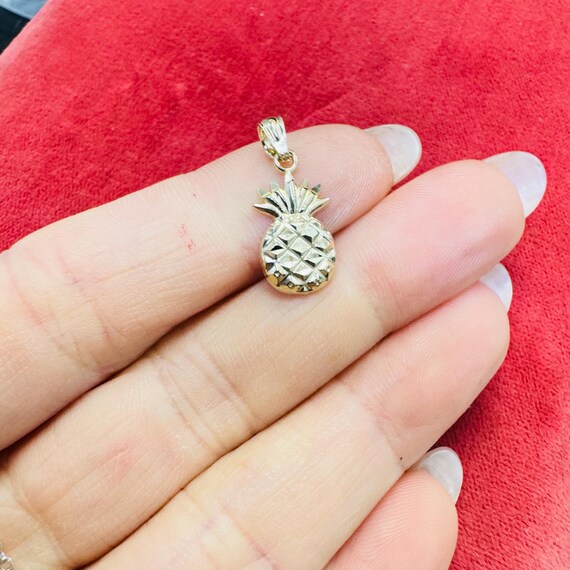 Solid 10K Yellow Diamond Cut Pineapple Fruit Char… - image 4
