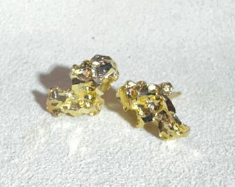 Neat! 10K Solid Yellow Gold Sparkly Nugget Style Earrings
