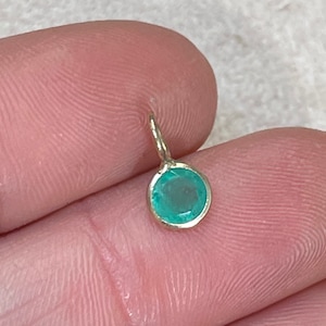 Natural .60CT Round Colombian Emerald with Solid 14K Gold Pendant