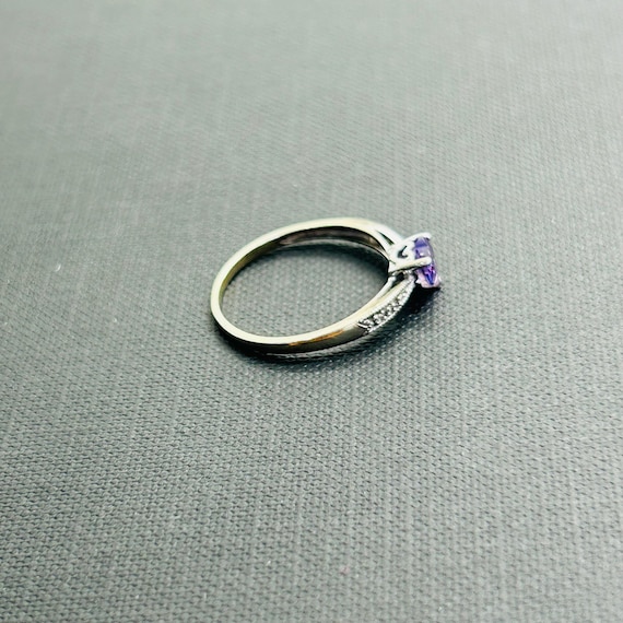 10K White Gold Solid Amethyst Heart Ring Size 8 - image 2