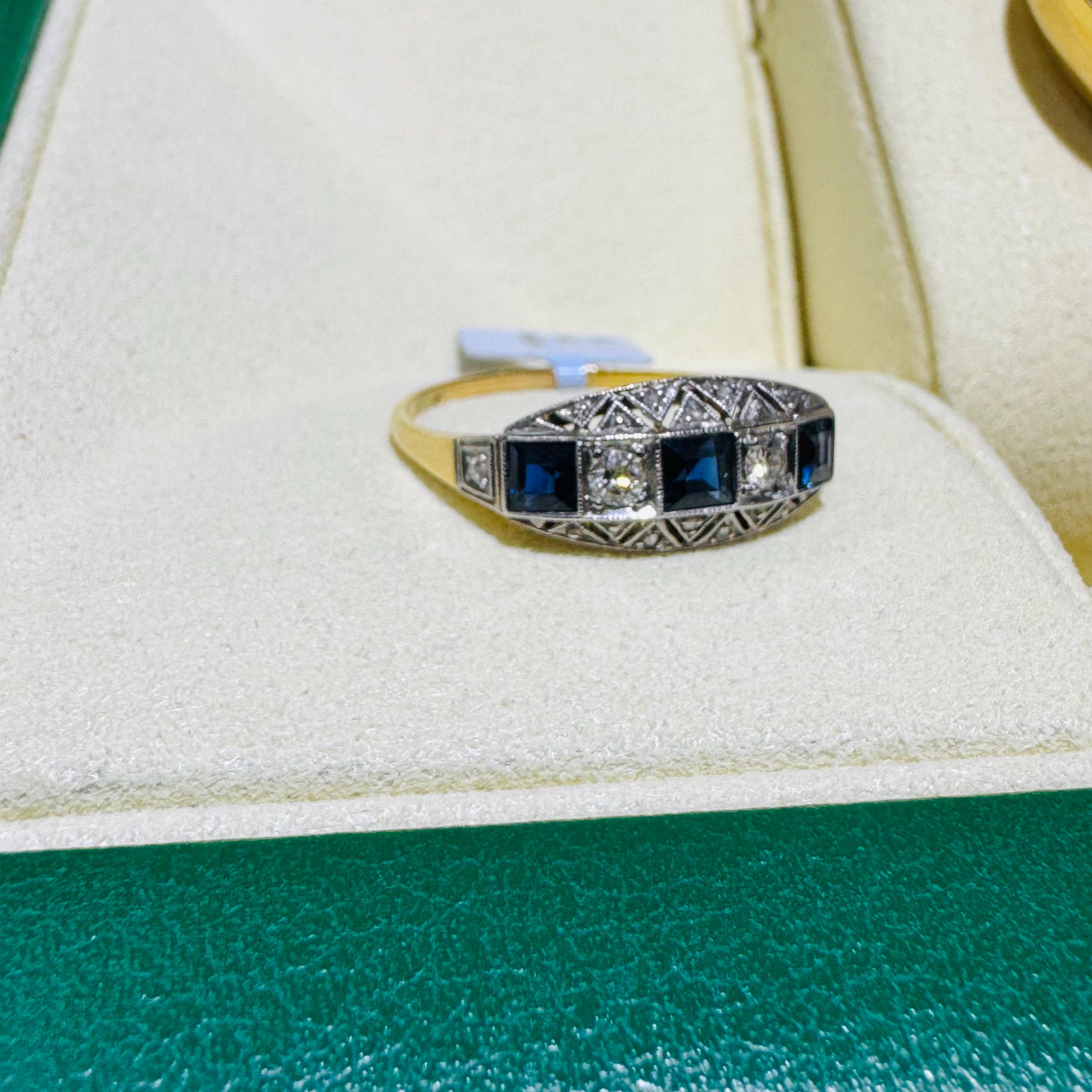 Art Deco 18K Yellow Gold and Platinum Diamond & Sapphire Ring Size 9.5