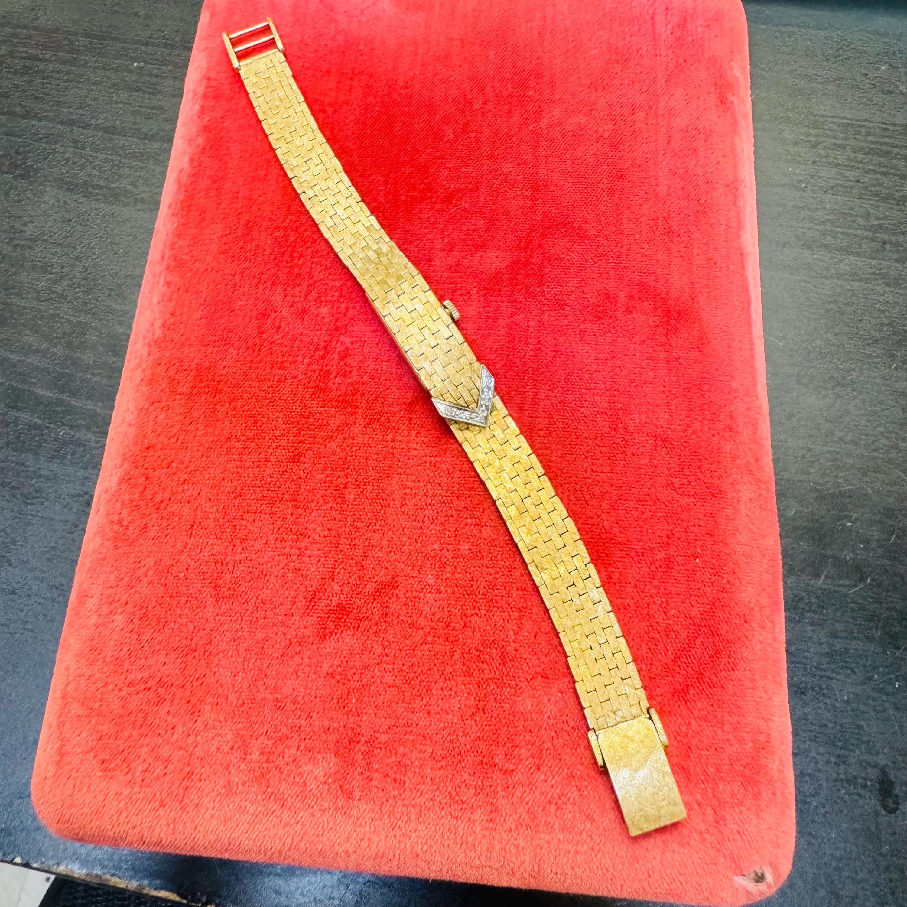 Vintage Solid 14K Yellow Gold Ladies Belt Buckle with Diamond Hidden Watch Geneve Working Condition