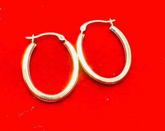 Squared .90" Oval Solid 10K Yellow Gold Hoop Earrings