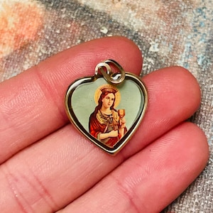 Vintage Heart Shaped Solid 10K Yellow Gold Religious Icon Catholic Christian Mother Mary St. Saint Photini Pendant 1x.75”