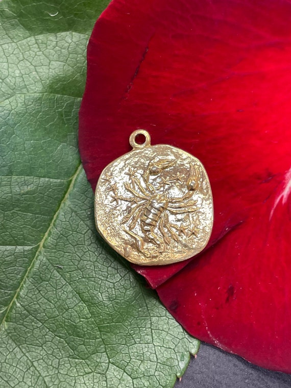 Sterlng Silver With Yellow Gold Vermeil Repousse Cancer Zodiac Astrology  Symbol Coin Pendant Charm - Etsy