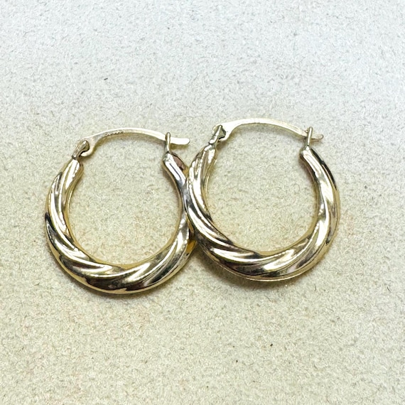 Twist Pattern  .65" Tapered Solid 14K Yellow Gold… - image 1