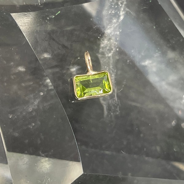 Natural Green Peridot Emerald Cut Pendant in Solid 14K Yellow Gold