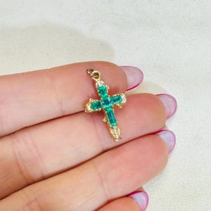 Natural Colombian Emerald 18K Yellow Gold Branch Cross Pendant