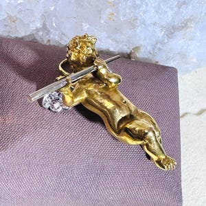 Lovely! Vintage Solid 18K Yellow Gold Mady in Italy Cherub Angel Pendant Charm with Diamond Wings