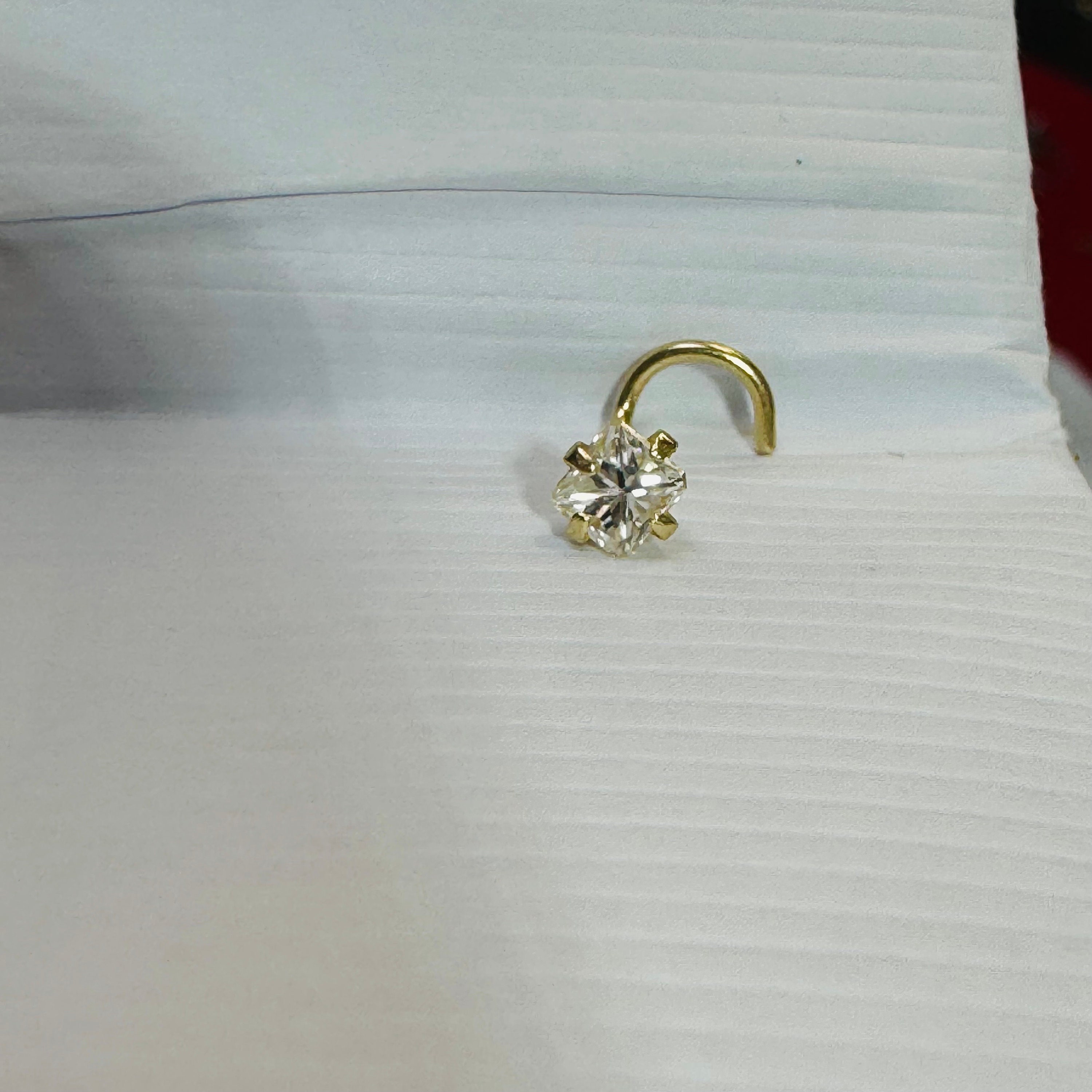 4,5mm .23CT Natürliche VS weiße Kissen Diamant Solide 14K Gelbgold gebogener Nasenstecker 20g