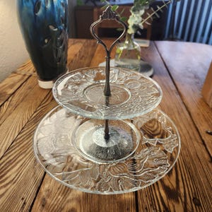 Vintage glazen cupcakestandaard met 2 niveaus, zilverkleurig fruitontwerp