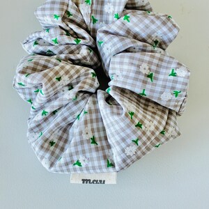 may scrunchie 05
