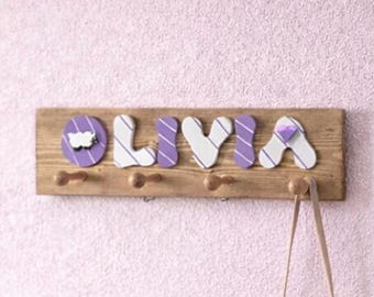 Personalized Name Peg Rack: Vintage Style Wooden Coat Rack
