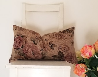 Lumbar Romantic Chenille Retro Design 21 x 12 Cushion Cover