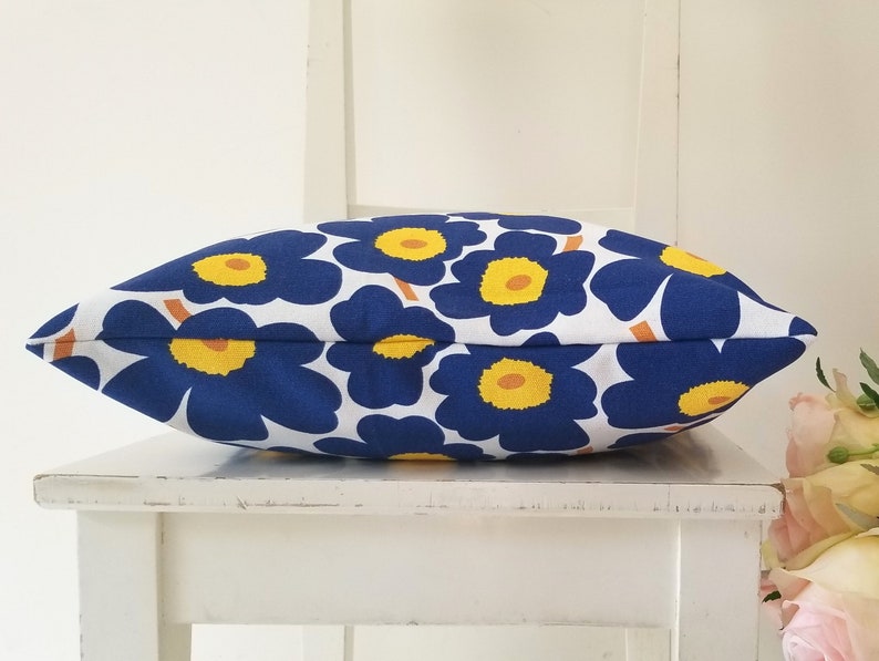 Marimekko Pieni Unikko Cotton Canvas Pillow Cover - Thumbnail 2