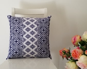 16 x 16 Blue and White Traditional Pattern Cushion Cover