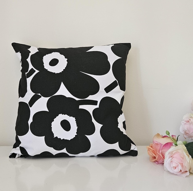Marimekko Pieni Unikko Pillow Cover - Thumbnail 3