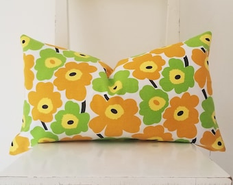 Lenden 21 x 12 Marimekko Pieni Unikko Baumwoll-Leinwand. Gelb und Limone Poppies Kissenbezug