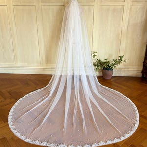 Elegant Pearl Wedding Veil, Vintage Bridal Cathedral Wedding Veil, Classic Pearl Bridal Veil, Pearl Chapel Veil, Boho Bridal Headpiece