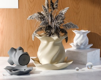 Maceta moderna y minimalista "Lunafold" con drenaje y plato para plantas de interior, ideal para decorar el hogar y la oficina.