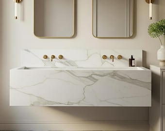 Maßgeschneiderter Waschtisch aus Carrara-Marmor - Schwimmendes Waschbecken mit zwei Becken und gebürsteten Goldbefestigungen | Handwerkliche Luxus-Badezimmerausstattung M9S26