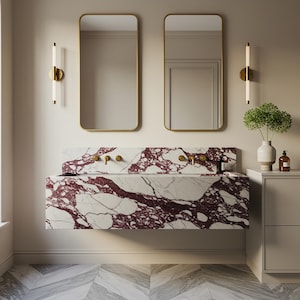 Maßgeschneiderte Calacatta Viola-Marmor-Waschbecken - Schwimmende Spüle mit zwei Becken und Befestigungen aus gebürstetem Gold | Handwerkliche Luxus-Badezimmerausstattung