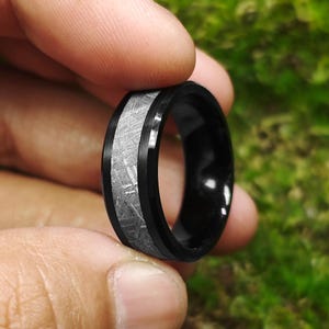 Muonionalusta Ring | Meteorite Ring | Meteorie & Tungsten Ring | Authentic Space History | Widmanstätten Pattern | Cosmic Wedding Band