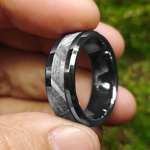 Muonionalusta Ring | Meteorite Ring | Meteorie & Tungsten Ring | Authentic Space History | Widmanstätten Pattern | Cosmic Wedding Band