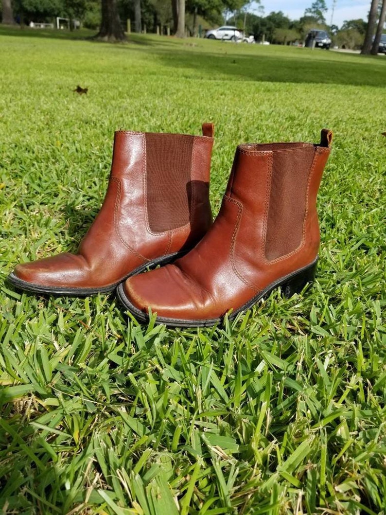 vintage chelsea boots womens