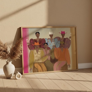 Może przedstawiać: Oprawiony wydruk artystyczny przedstawiający grupę osób w kolorowych strojach, trzymających kieliszki. Grafika ma ciepłą paletę barw z różowym pionowym paskiem. Wydruk opiera się o beżową ścianę.