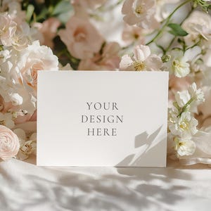 Mockup di invito orizzontale, Mockup di oggetto avanzato PSD, Mockup di biglietto d'invito, Mockup di biglietto d'auguri, Mockup di biglietto 5x7, Modello di invito per biglietto piatto