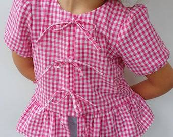 Trendy sewing pattern for girls: Cheyenne blouse