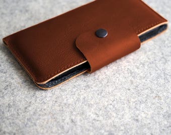 Leather iPhone 17 Pro Case: iPhone 17 Pro Max case, Merino Wool interior, AirTag Pocket, iPhone air Case Personalized