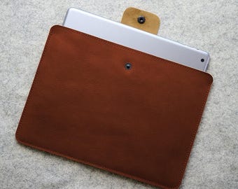 Leather Kindle Scribe Case 2025, Scribe 10.2 case with airtag pocket, Scribe 11" case Personalized, AirTag pocket, Wool felt lining