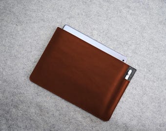 Leather Kindle Scribe 11" Case: Kindle Scribe Cover with Pen holder, Tuscan leather, Merino Wool Felt interior, Personalization
