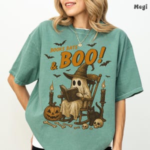 Retro Ghost Reading Sweatshirt - Comfort Colors Spooky Librarian Tee
