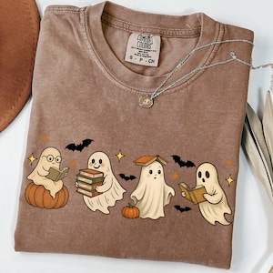 Retro Ghost Reading Sweatshirt - Comfort Colors Halloween Book Lover Tee