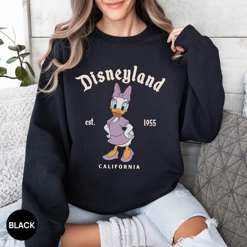 Sudadera retro de Minnie y Mickey Mouse para pareja en Disneyland. Sudadera con capucha para viaje familiar a California en Disneyland (establecida en 1955). Daisy y el Pato Donald. imagen 10