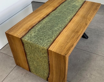 coffee table in oak and handcrafted resin