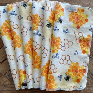 Honey Bees Cloth Napkins, Reusable Napkins, Eco Friendly Napkins, Paperless Towels, Honeycomb