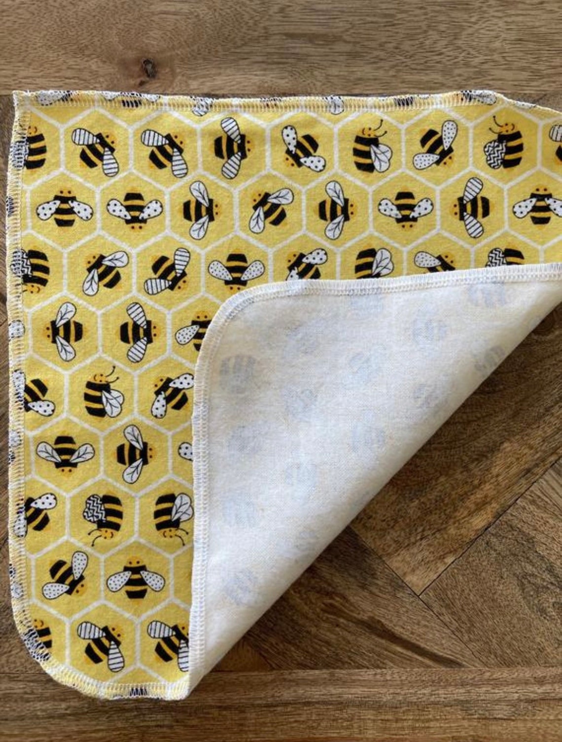 Honeybee Washcloth Kitchen or Bathroom Washcloth Bee Lover | Etsy