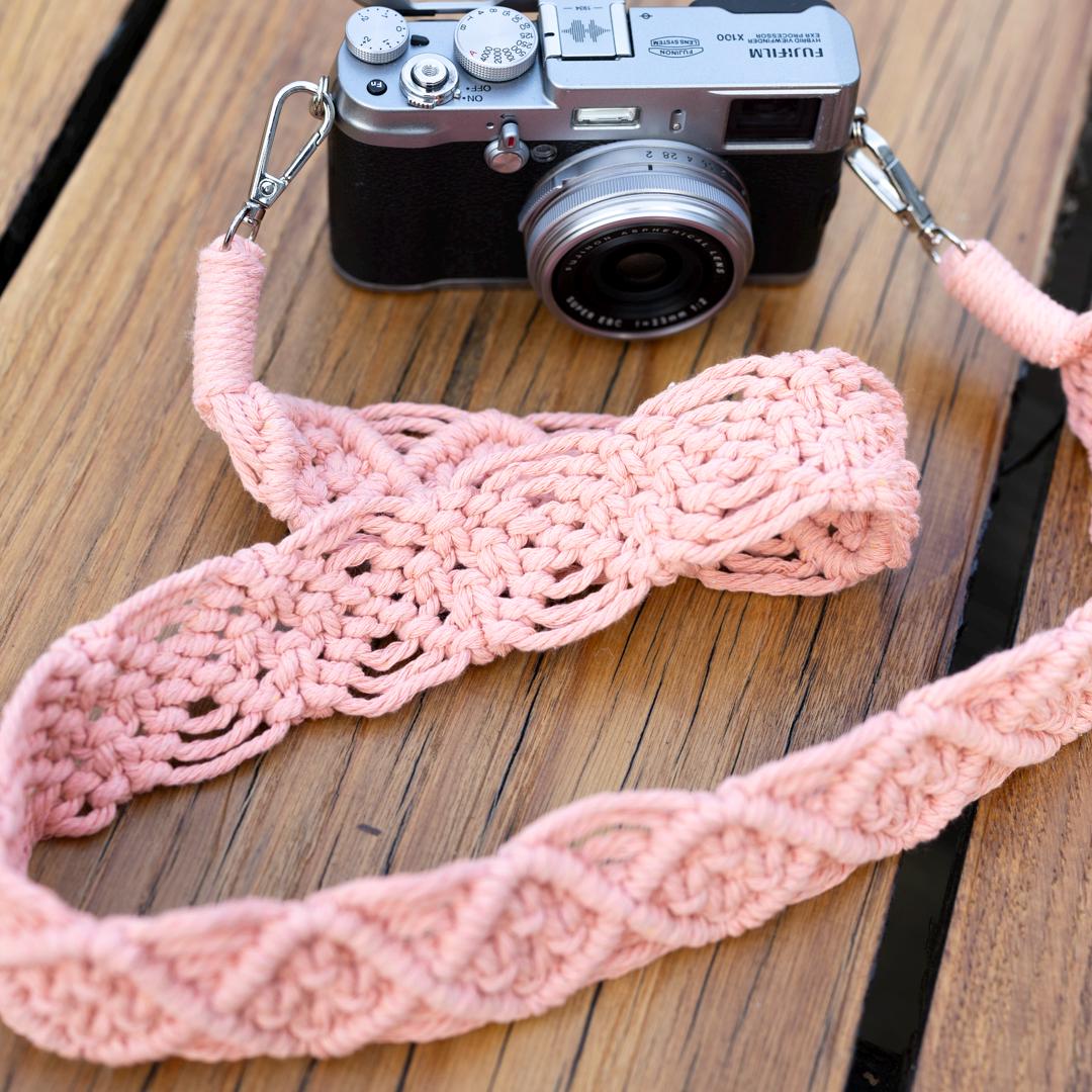 Camera strap macrame pink - Boho camera strap - Handmade - Camera strap for DSLR & system camera - Gift idea photography - Cotton