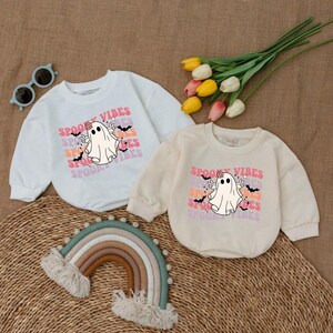 Spooky Vibes Baby Romper, Halloween Ghost Bodysuit, Fall Baby Clothes, Halloween Baby Shower Gift, Girl Halloween, Bubble Romper