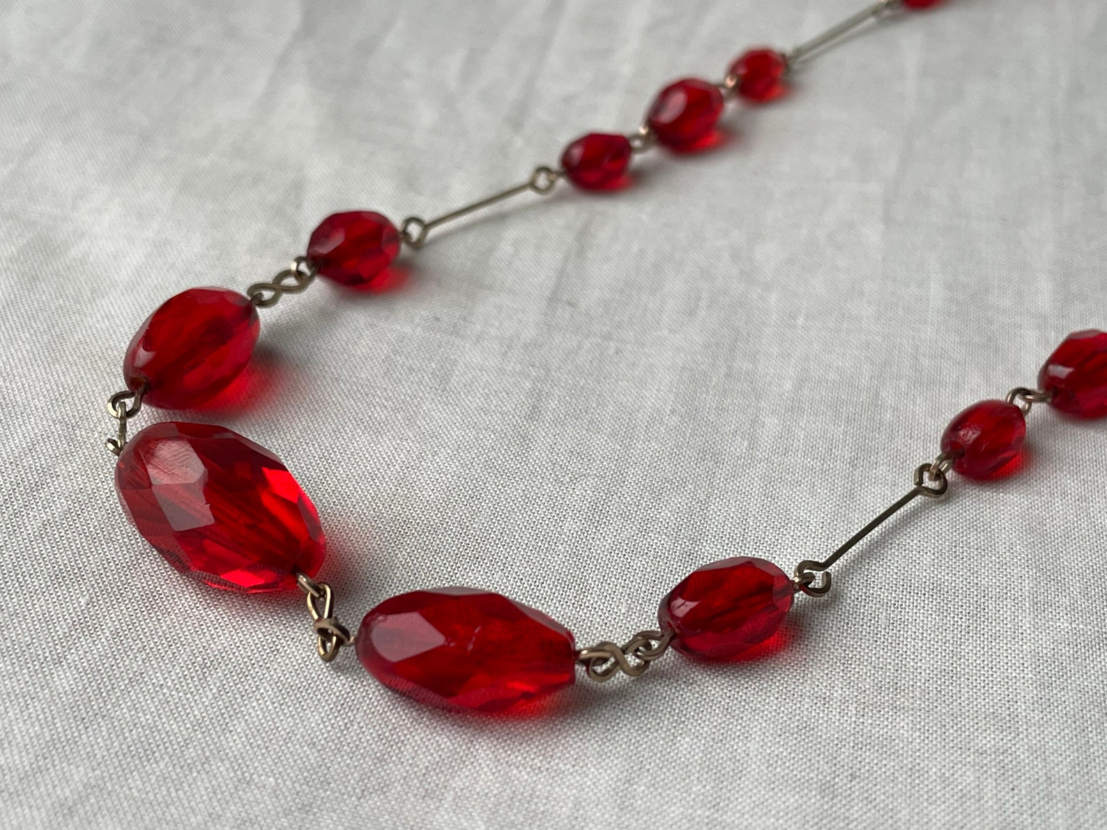 Lovely Vintage Art Deco Ruby Glass Bead Necklace Etsy