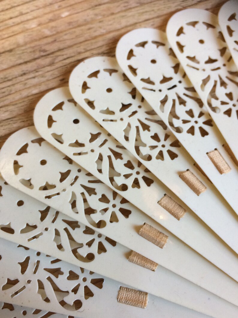 Gorgeous Vintage Art Deco Cream Celluloid Fan with Pierced Floral Design